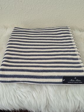 1pc Bath towel Brooks Brothers 100% cotton Turkish Towel, Navy Cream Striped